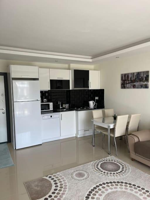 Apartment Avsallar, Olive Garden Apartmen Sea View At Balcony *