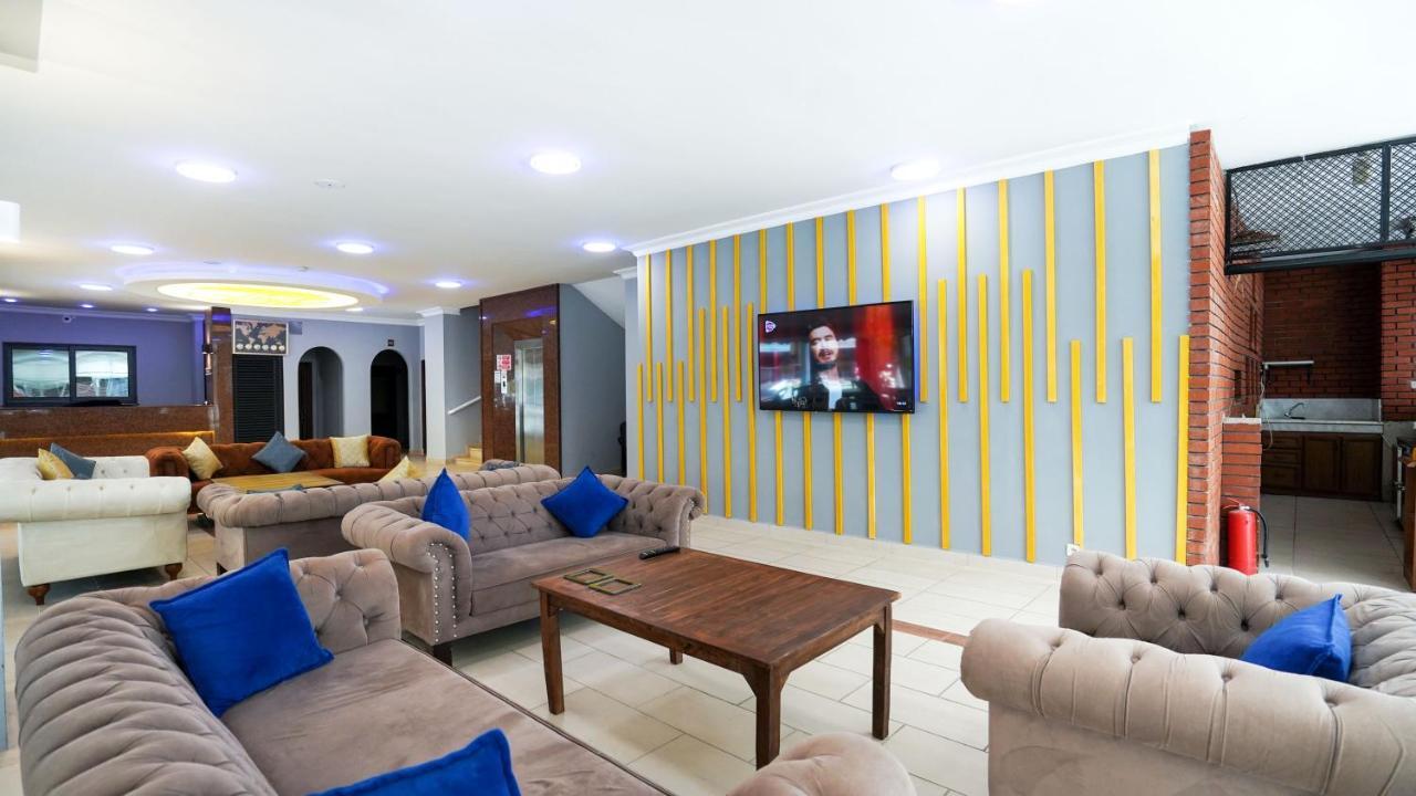 Aparthotel Cleopatra Ada 3*