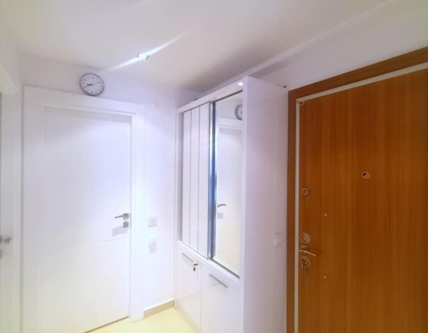 Apartment Very Close To Cleopatra Beach. *