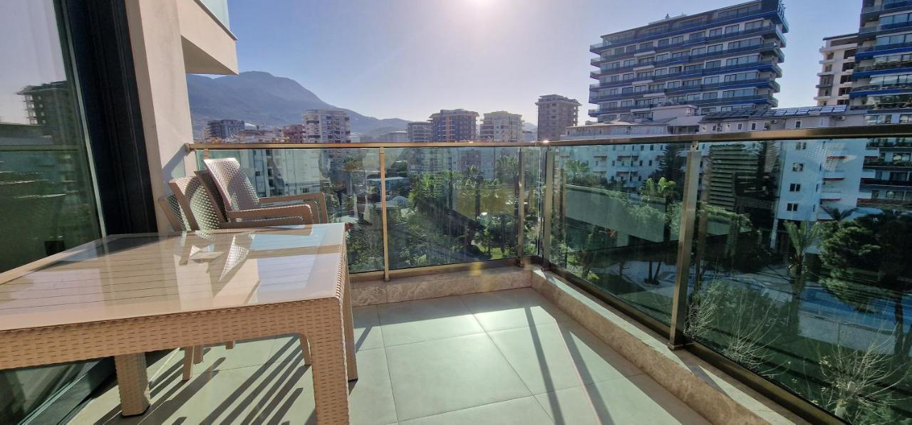 Konak Tower Seaside Mahmutlar Apartment *