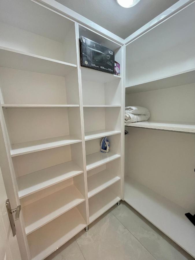 Sa Apartments! Sea View 2bd Flat Apartment