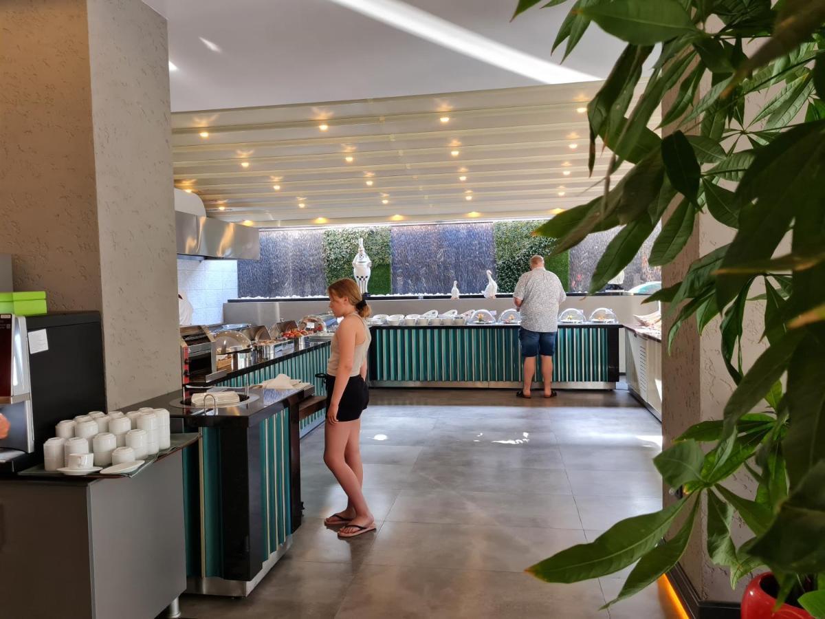 Flower Resort 3*