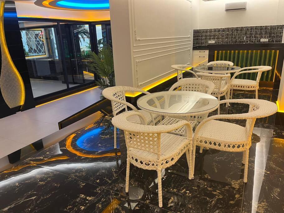 Apartment Yekta Kingdom Trade Center 1+1 Alanya