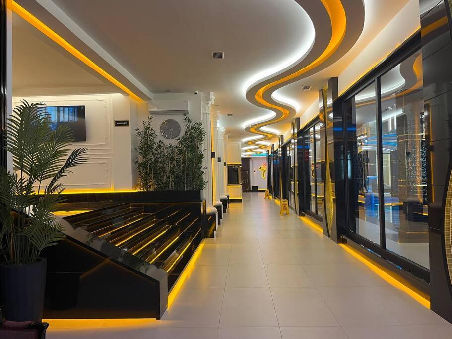 Yekta Kingdom Trade Center 1+1 Apartment Alanya