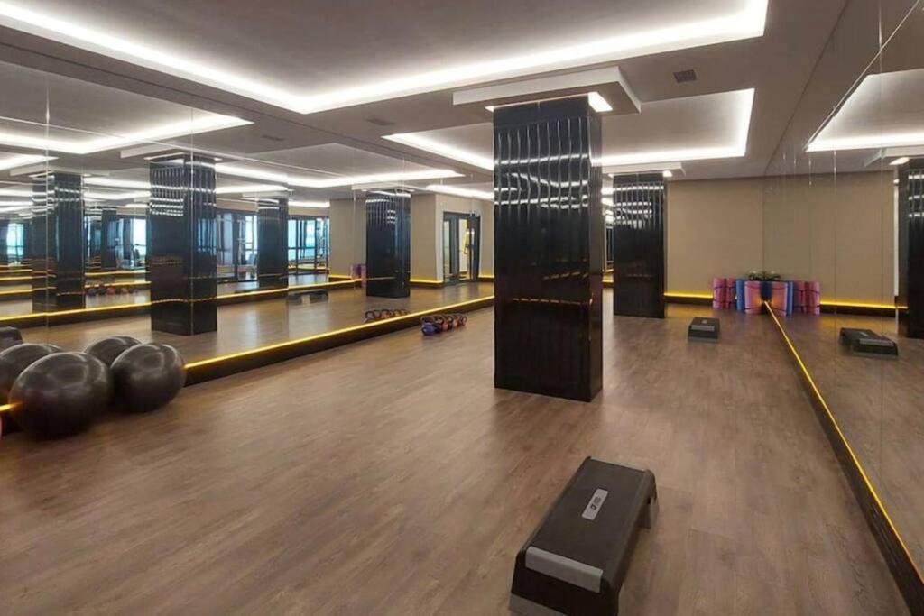 Yekta Kingdom Trade Center 1+1 *