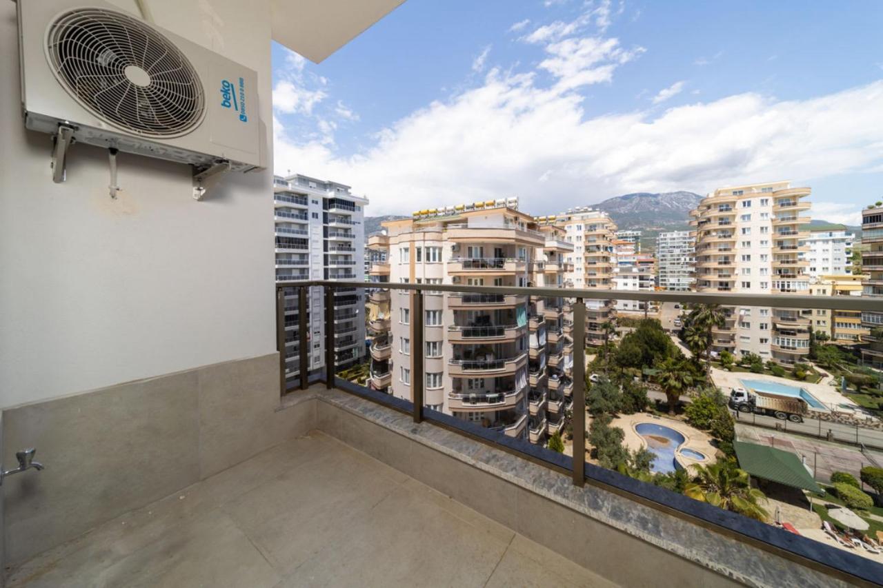 Apartment Pleasant Flat Within 5 Min To The Beach With Balcony In