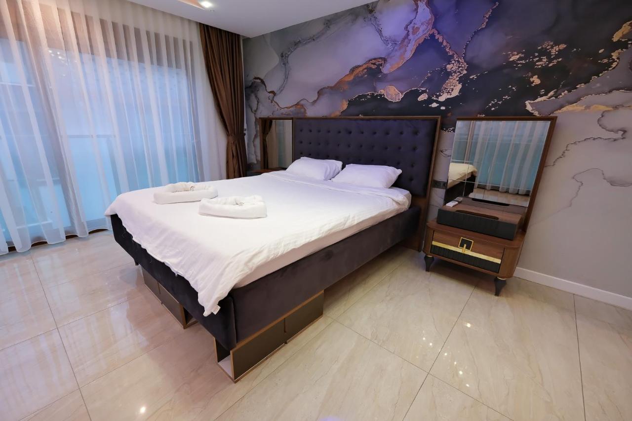 Luxury Villas &