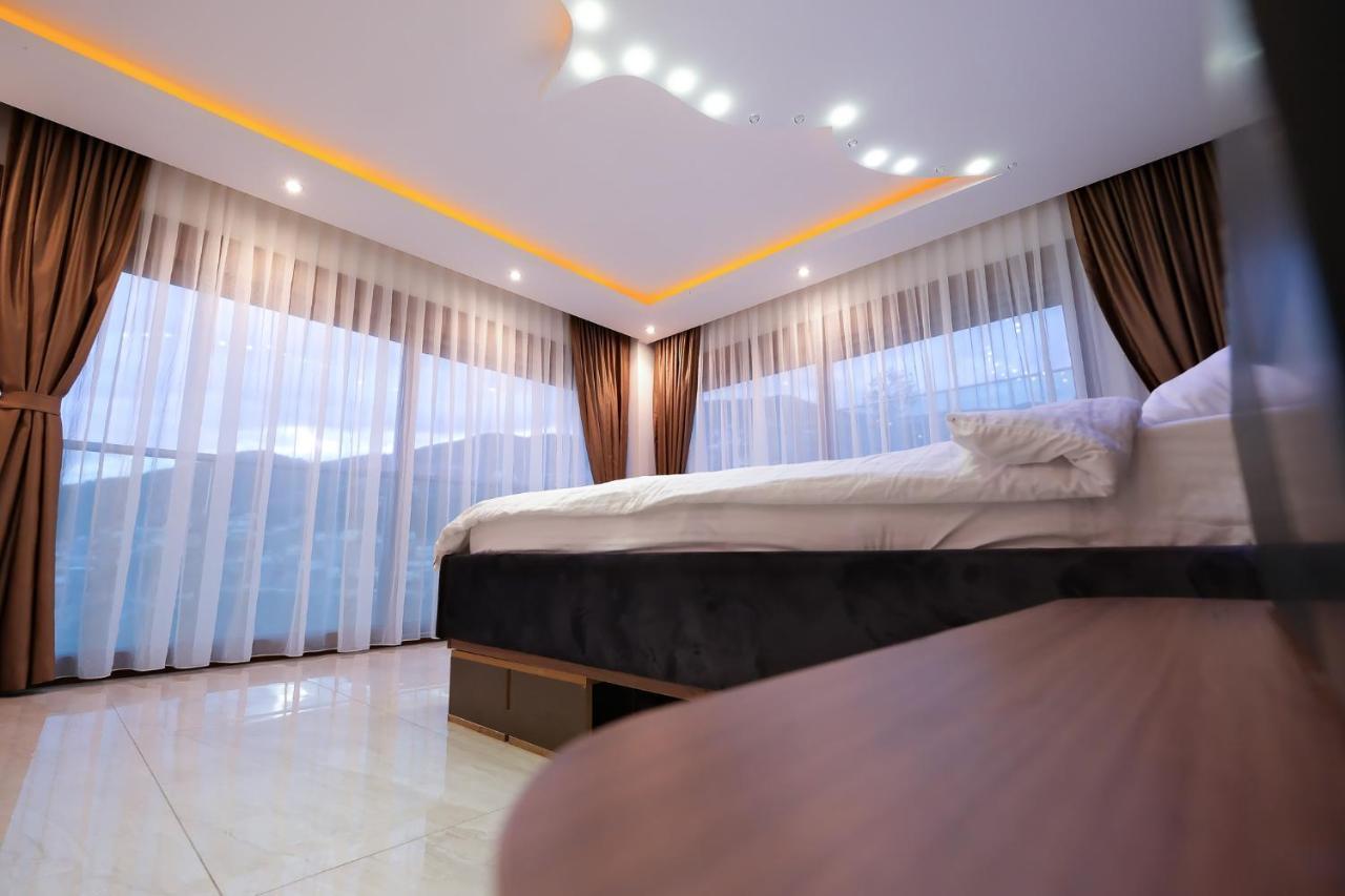 Luxury Villas &
