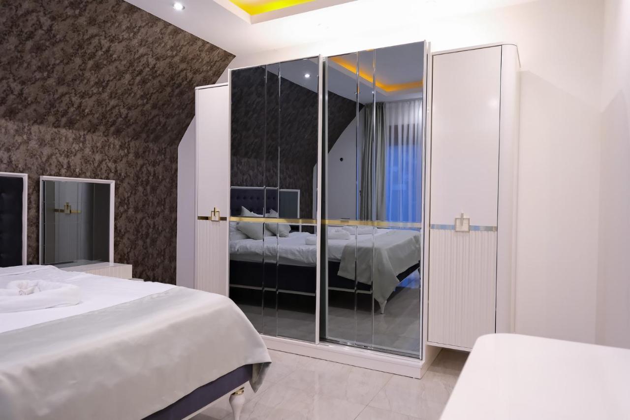 Luxury Villas & Villa *