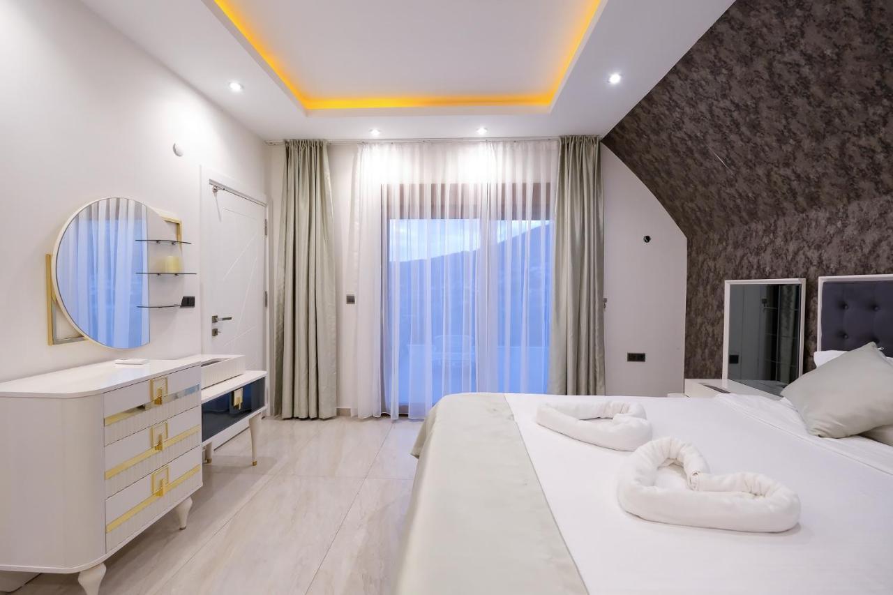 Luxury Villas & Villa *