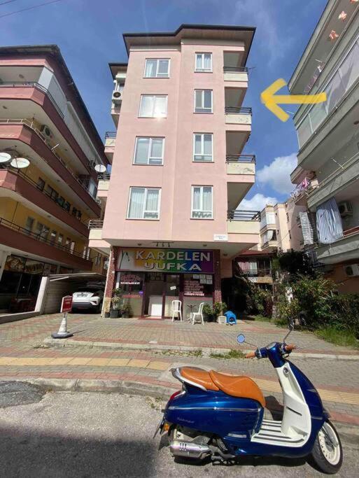 Merkezde Denize 100mt 2+1 Appartement *