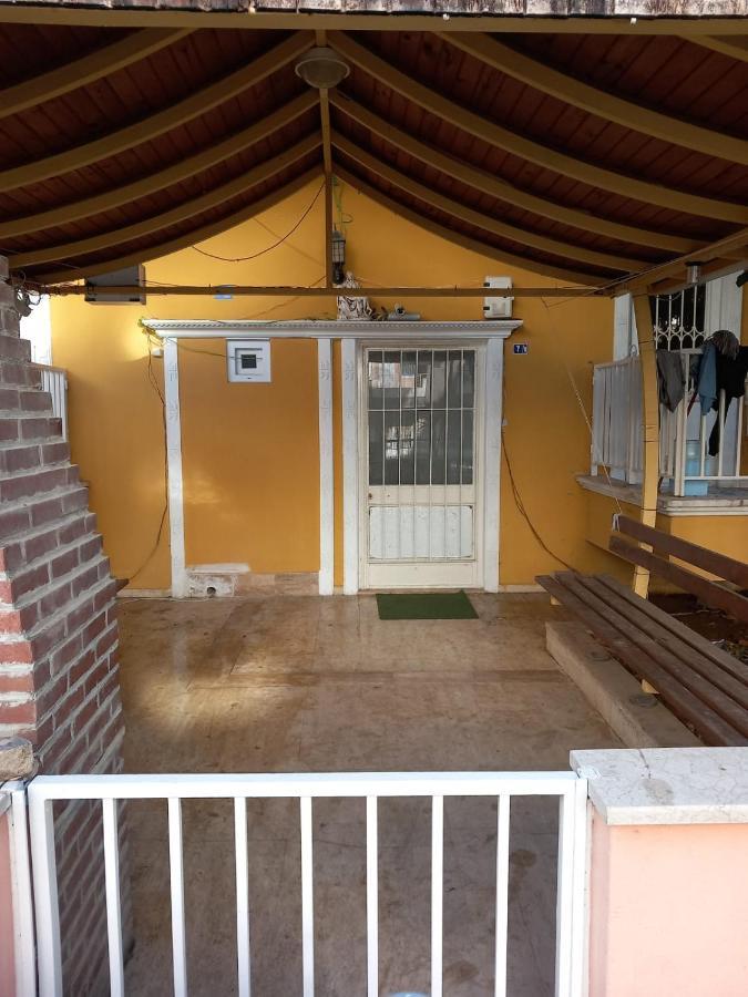 - Beautiful Manolya 100-200 Meters From Cleopatra Beach, Equipped Kitchen, Parking Spaces, Wi-fi 50 Mbps, Terrace With Garden And Much *