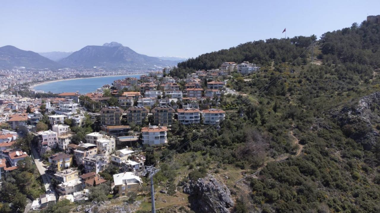 Lovely Flat With Sea And Nature View In *