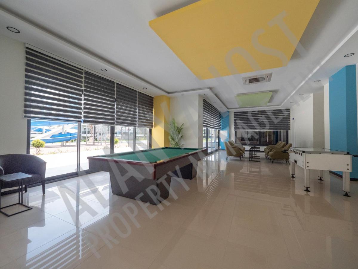 Calypso Luxurious Beachside In D6 Apartment