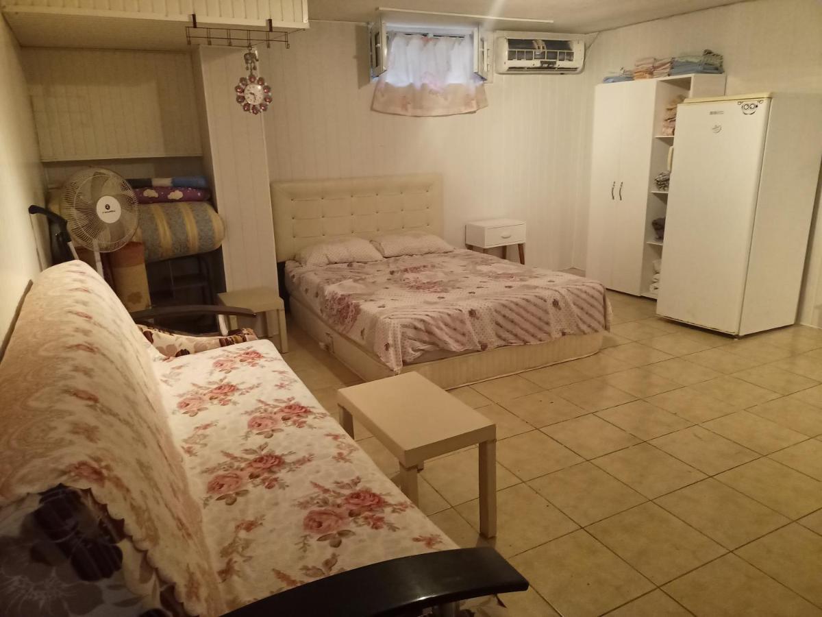 - Beautiful Manolya 100-200 Meters From Cleopatra Beach, Equipped Kitchen, Parking Spaces, Wi-fi 50 Mbps, Terrace With Garden And Much Apartment Alanya