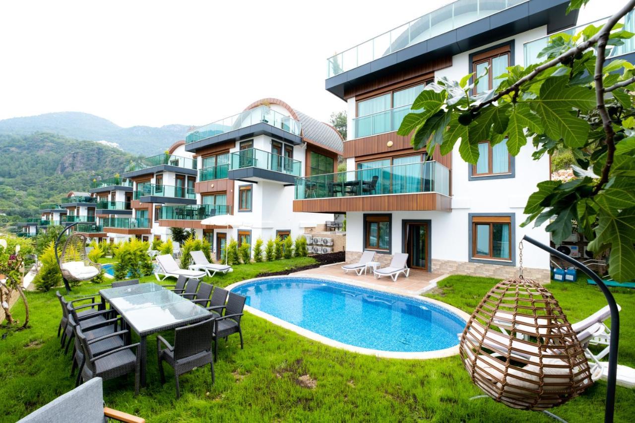 Villa Luxury Villas &