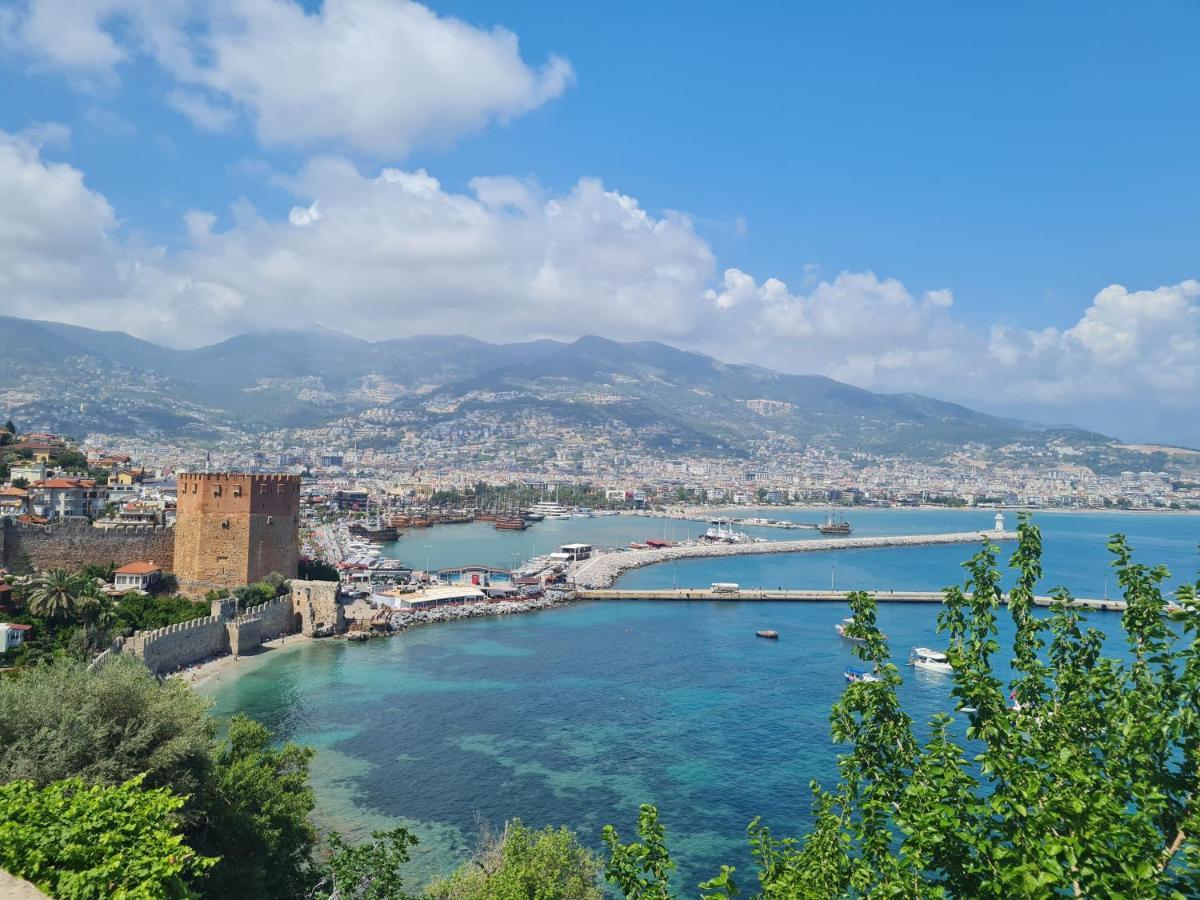 Villa Escape To History In A Stunning Stone House With Garden And Sea View In The Heart Of *