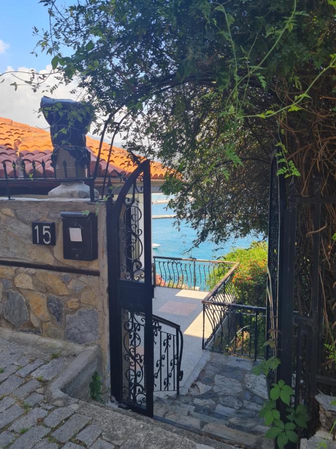 Escape To History In A Stunning Stone House With Garden And Sea View In The Heart Of Villa *