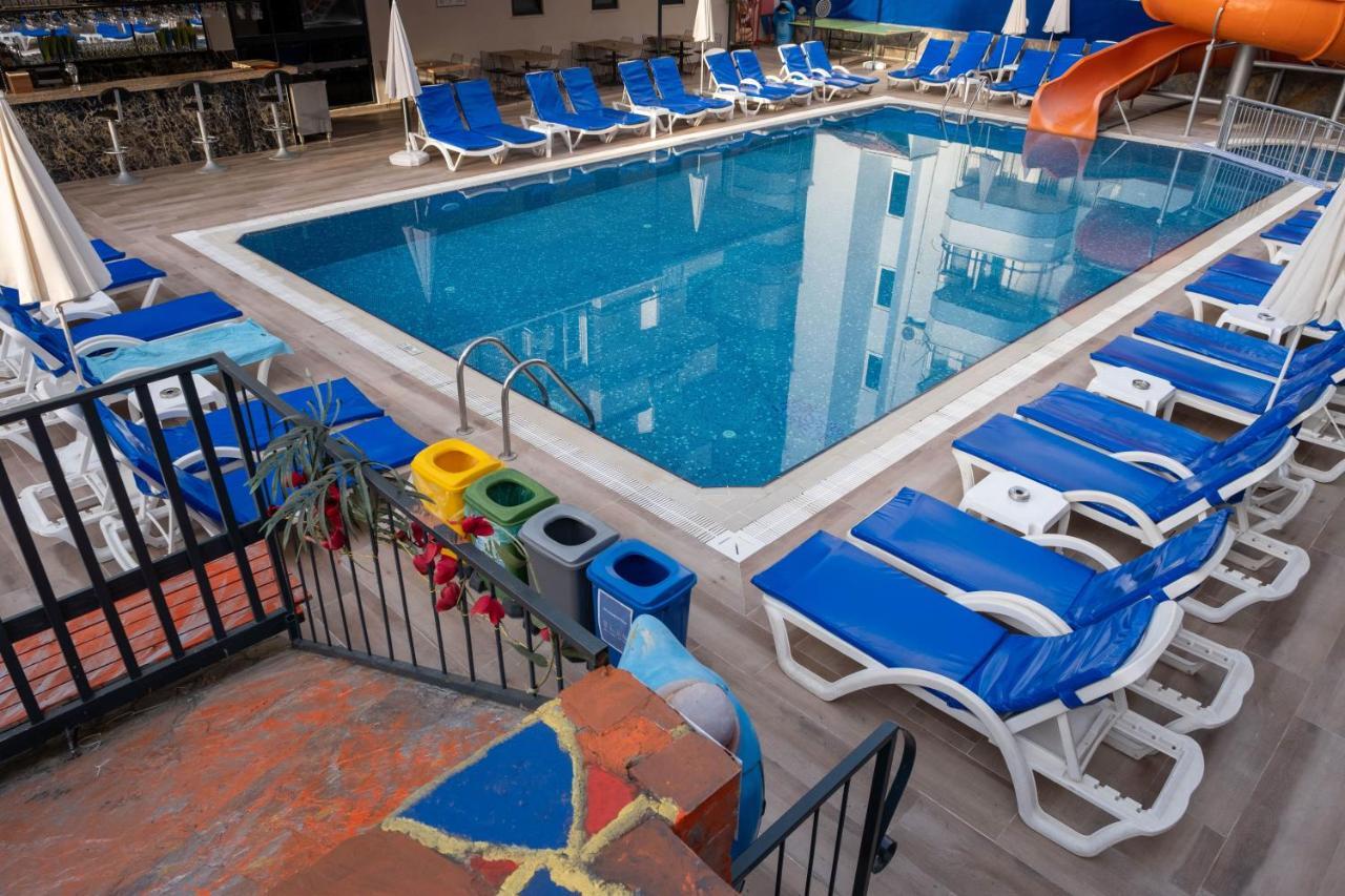 Risus Park 3*