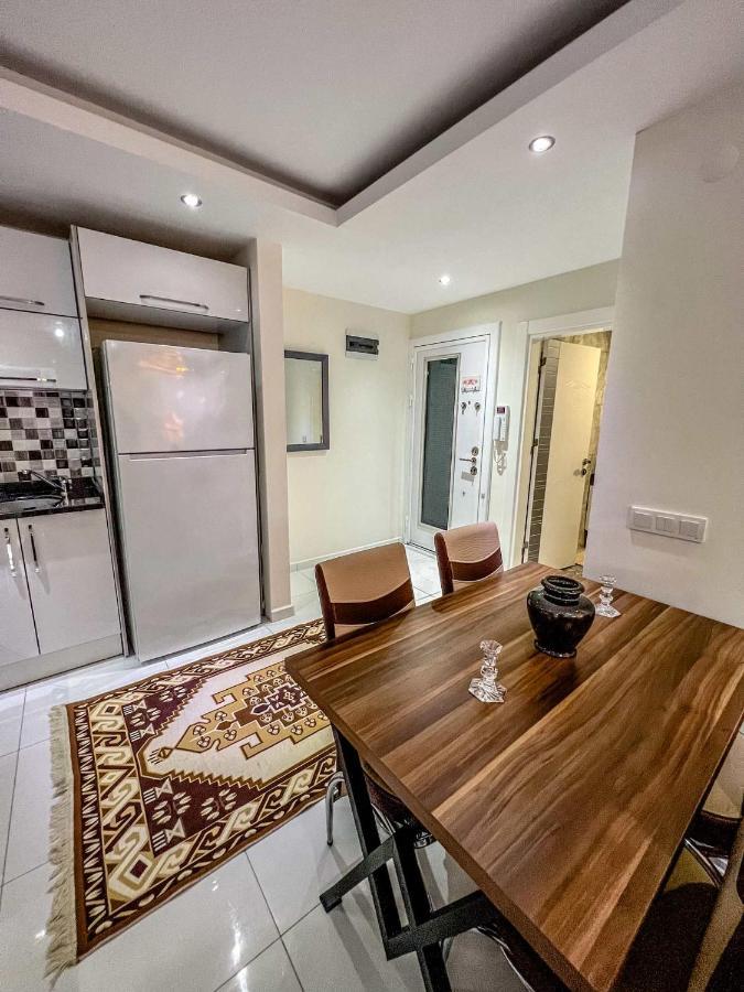 Peaceful Riverside Retreat 10-min Walk To Beach, Steps From National Park In