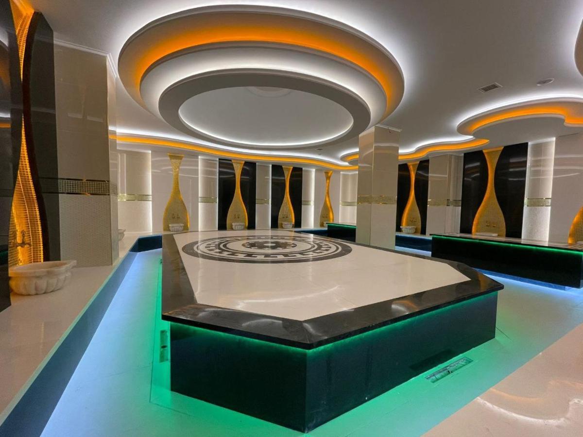 Yekta Kingdom Trade Center 1+1 Luxury
