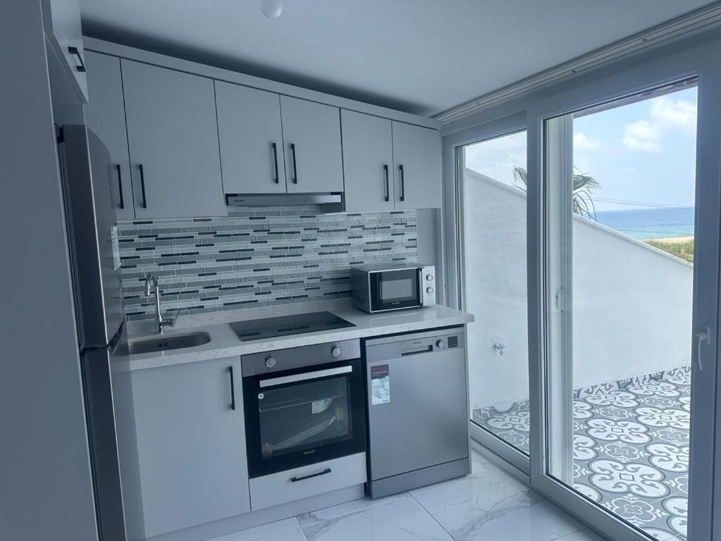 Beachfront With 6 Oceanview Terraces Villa *