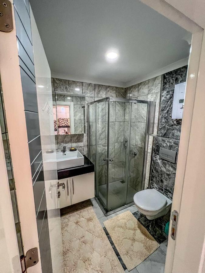 Peaceful Riverside Retreat 10-min Walk To Beach, Steps From National Park In
