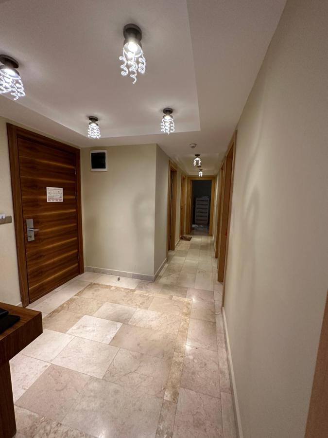 Gold Main Building 3 Bedroom Aparthotel