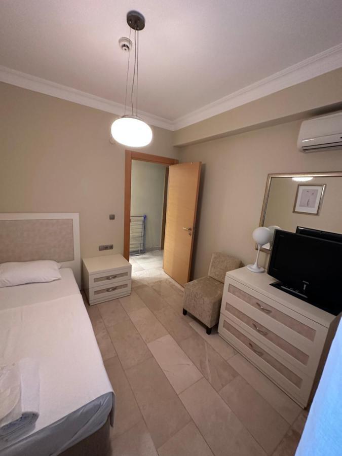 Gold Main Building 3 Bedroom *