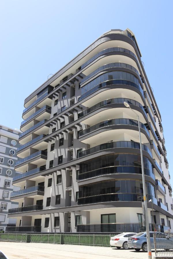 1+1 In Apartment *