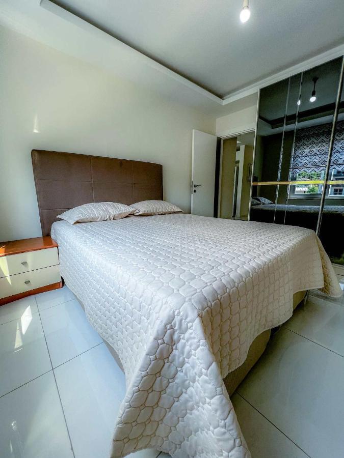 Apartment Peaceful Riverside Retreat 10-min Walk To Beach, Steps From National Park In