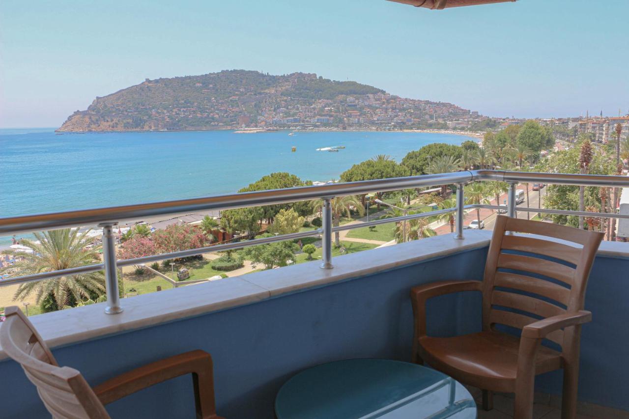 Hawaii Hotel 3*