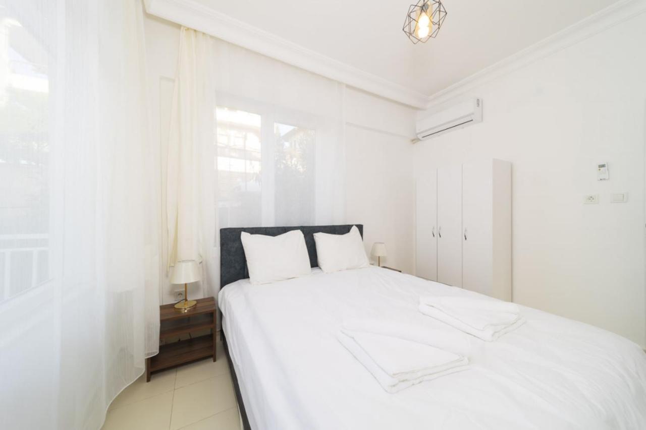 Apartment Refreshing Flat With Excellent Location In *