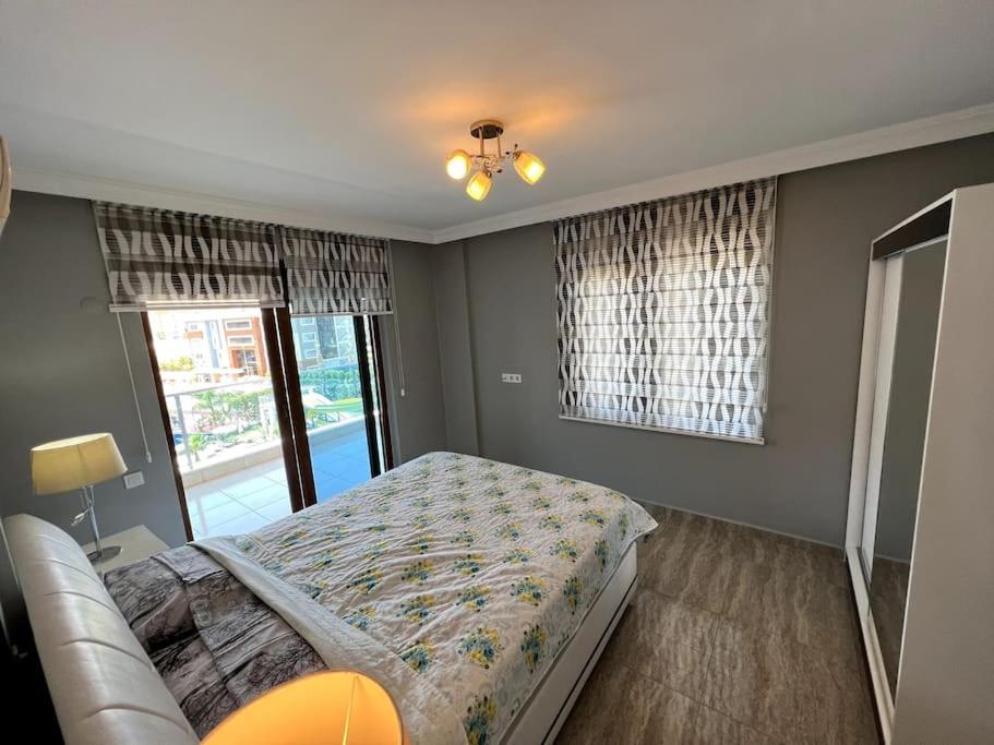 Apartamento Penthouse 4 Bedrooms, 1 Living Room, To The Sea 7 Minutes Walk