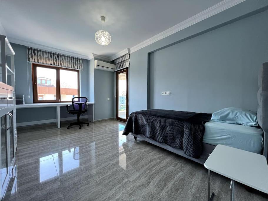 Penthouse 4 Bedrooms, 1 Living Room, To The Sea 7 Minutes Walk Apartamento Alanya