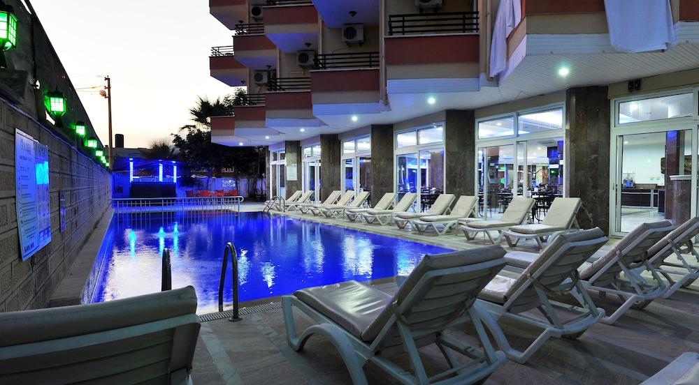 Selvi Hotel