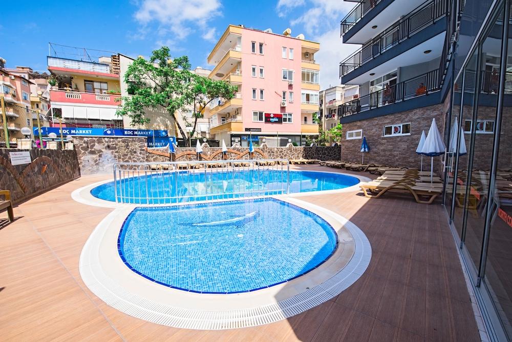 Kleopatra Tower Aparthotel Alanya