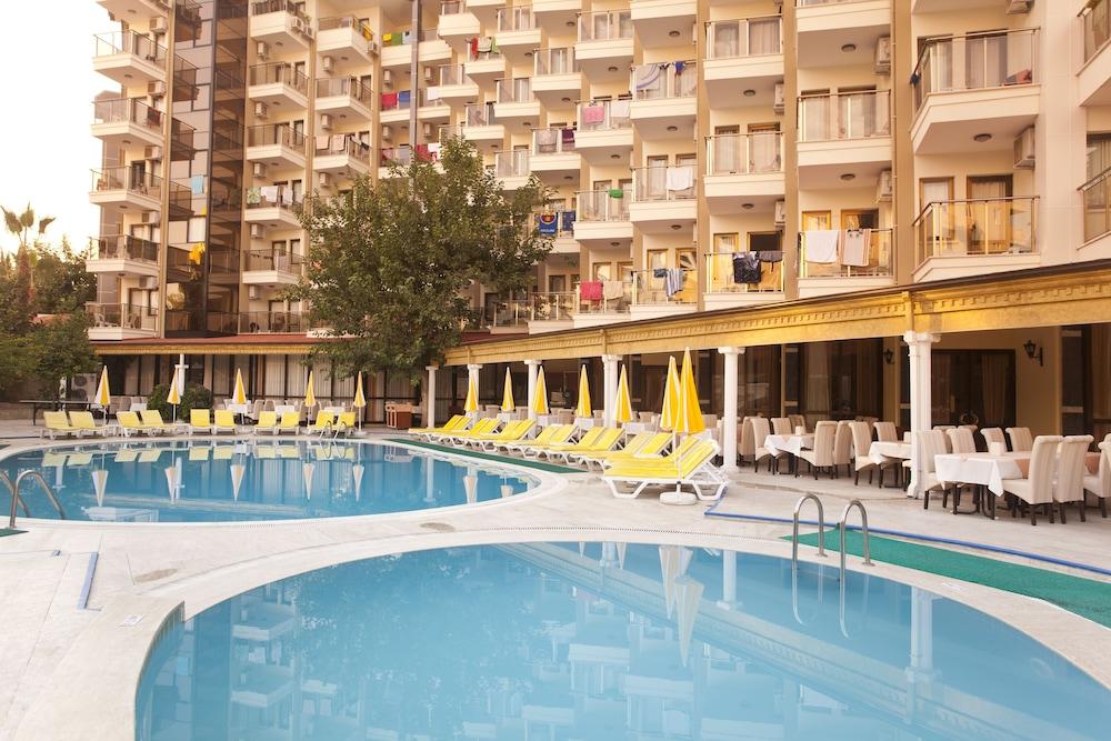 Monte Carlo 4*