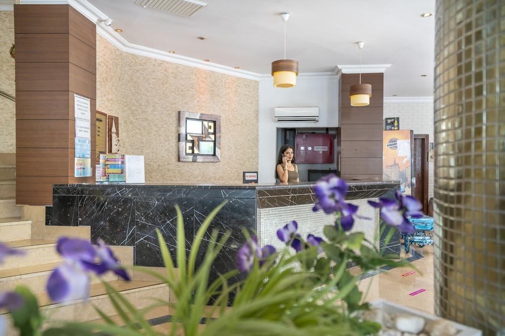 Aparthotel Carmen Alanya