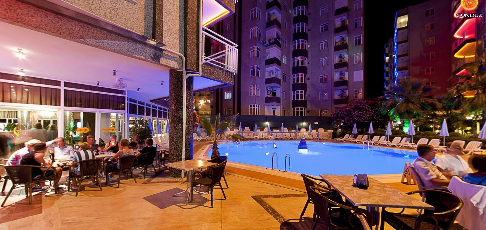Carmen Aparthotel
