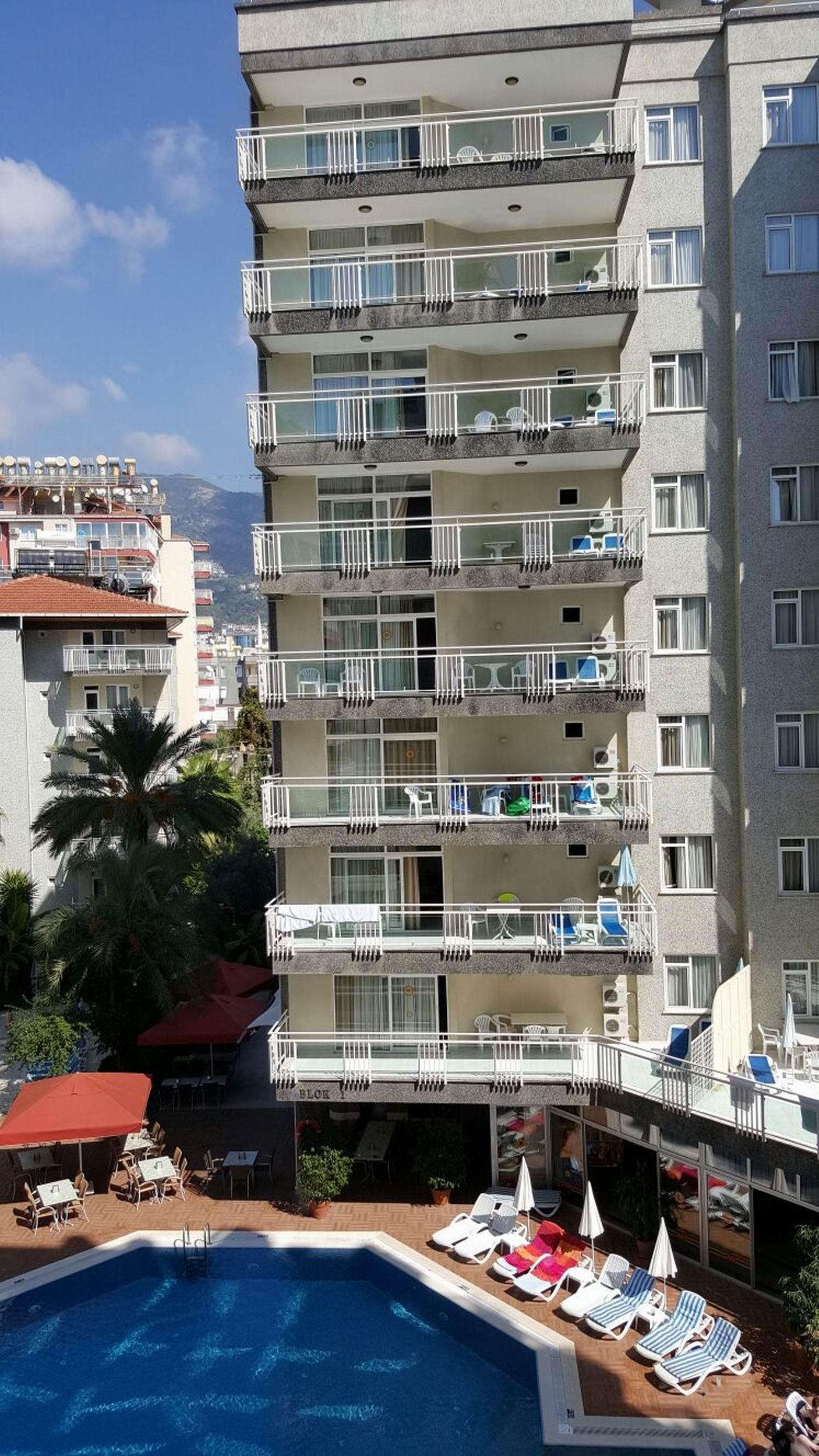 Aparthotel Carmen 3*