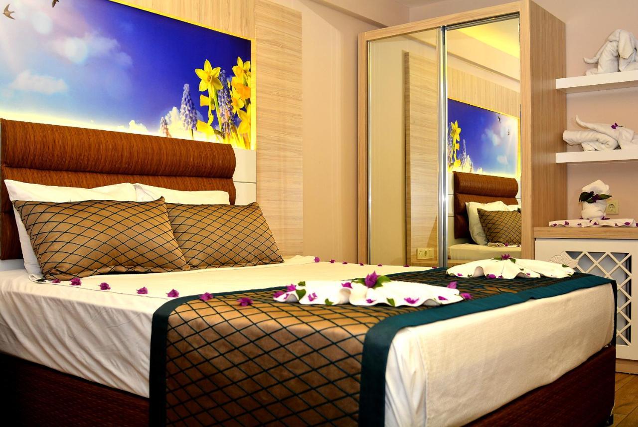 Opia Hotel