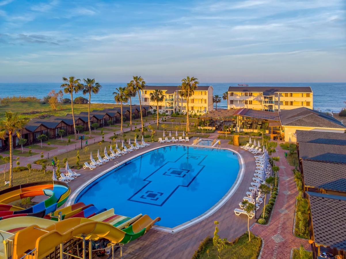 Lord Marina & Bungalows Hotel *