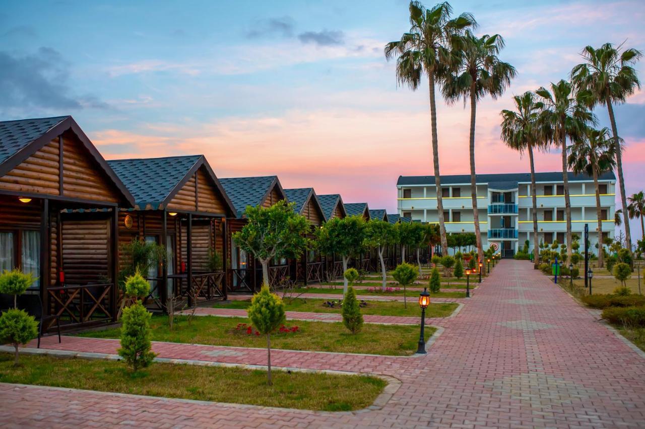 Lord Marina & Bungalows Hotel