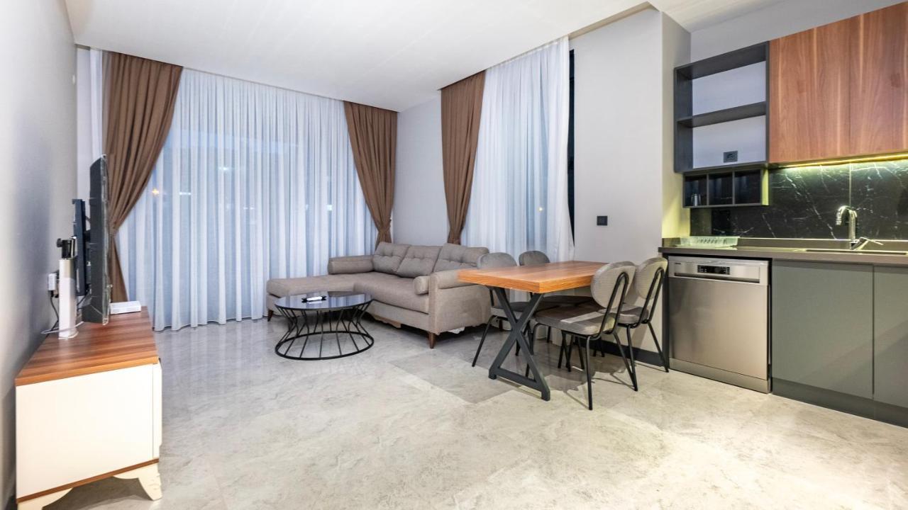 Shine Apartment