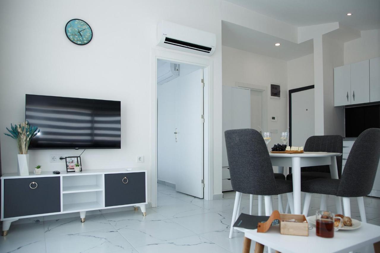 Art Life Apartment *