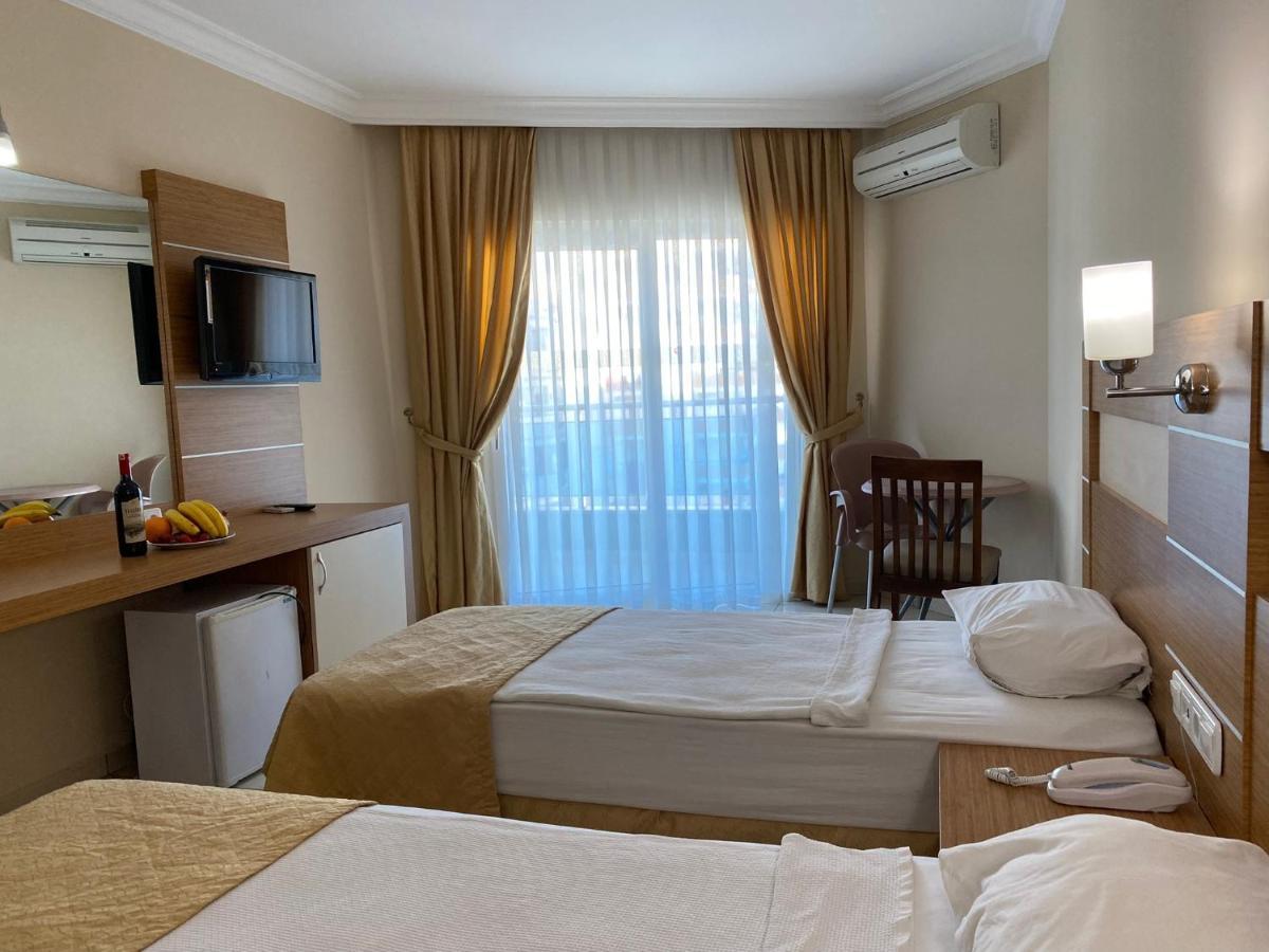 House Hotel *