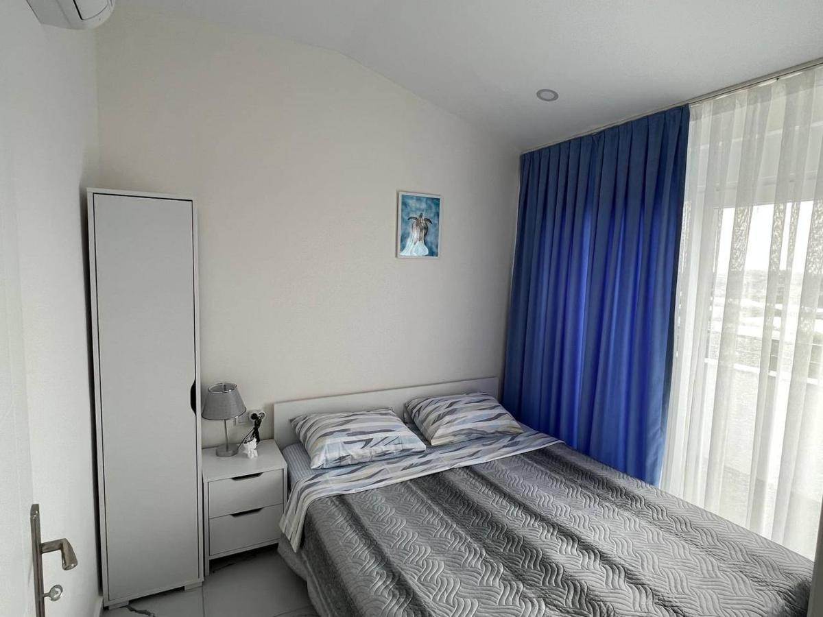 Art Life Apartment