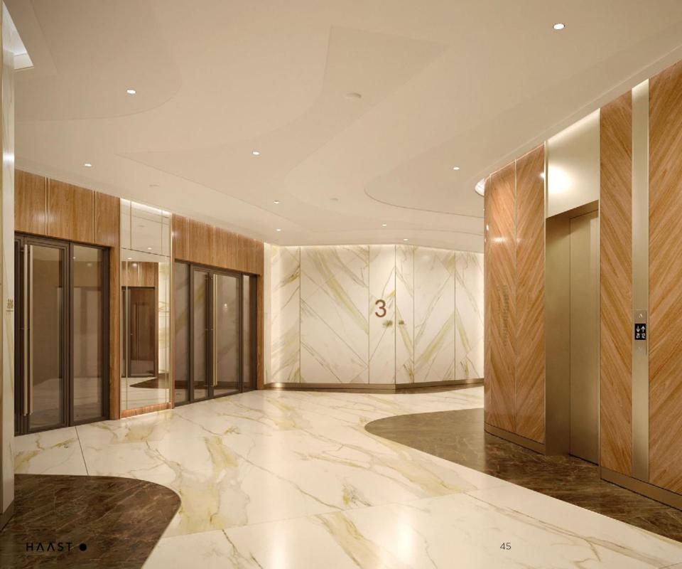 Livingston Grand & Hotel 5*