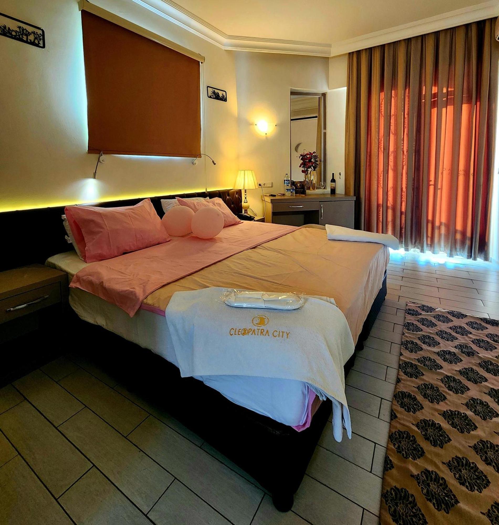 Hotel Cleopatra 3*